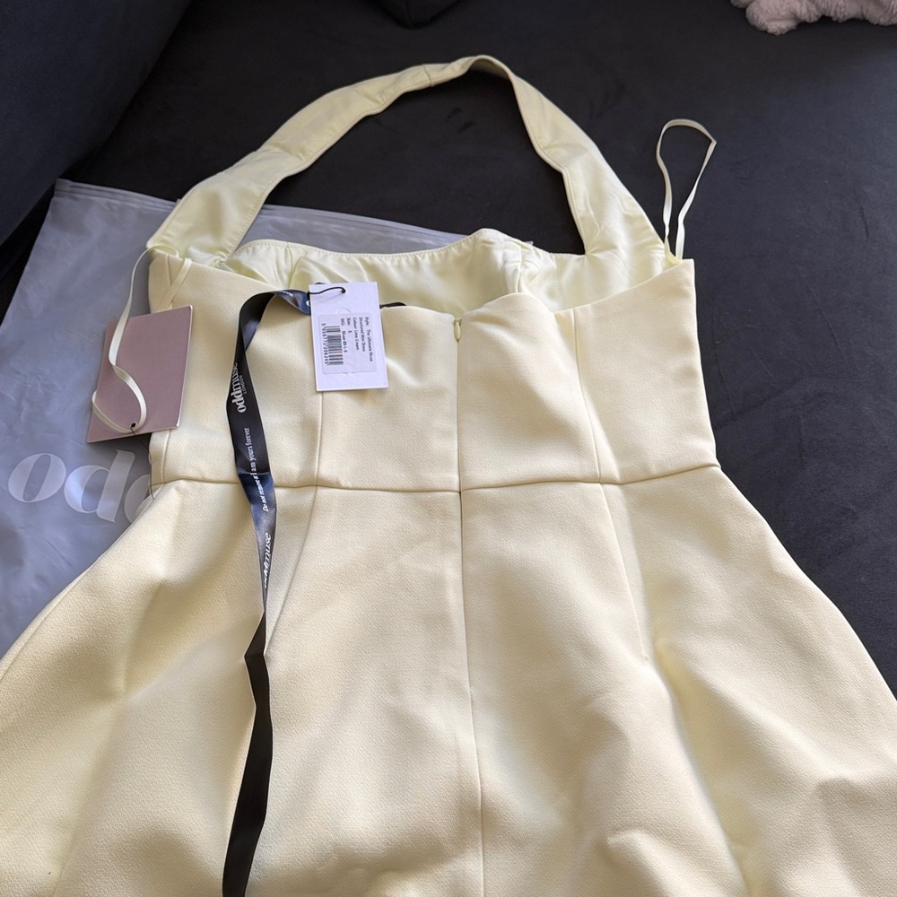 Elegant Cream Halter Mini Dress - Picture 5 of 6
